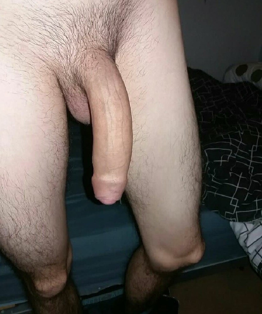 Huge Soft Cock Close Up - Extremely big soft uncut cock - Nude Amateur Boys