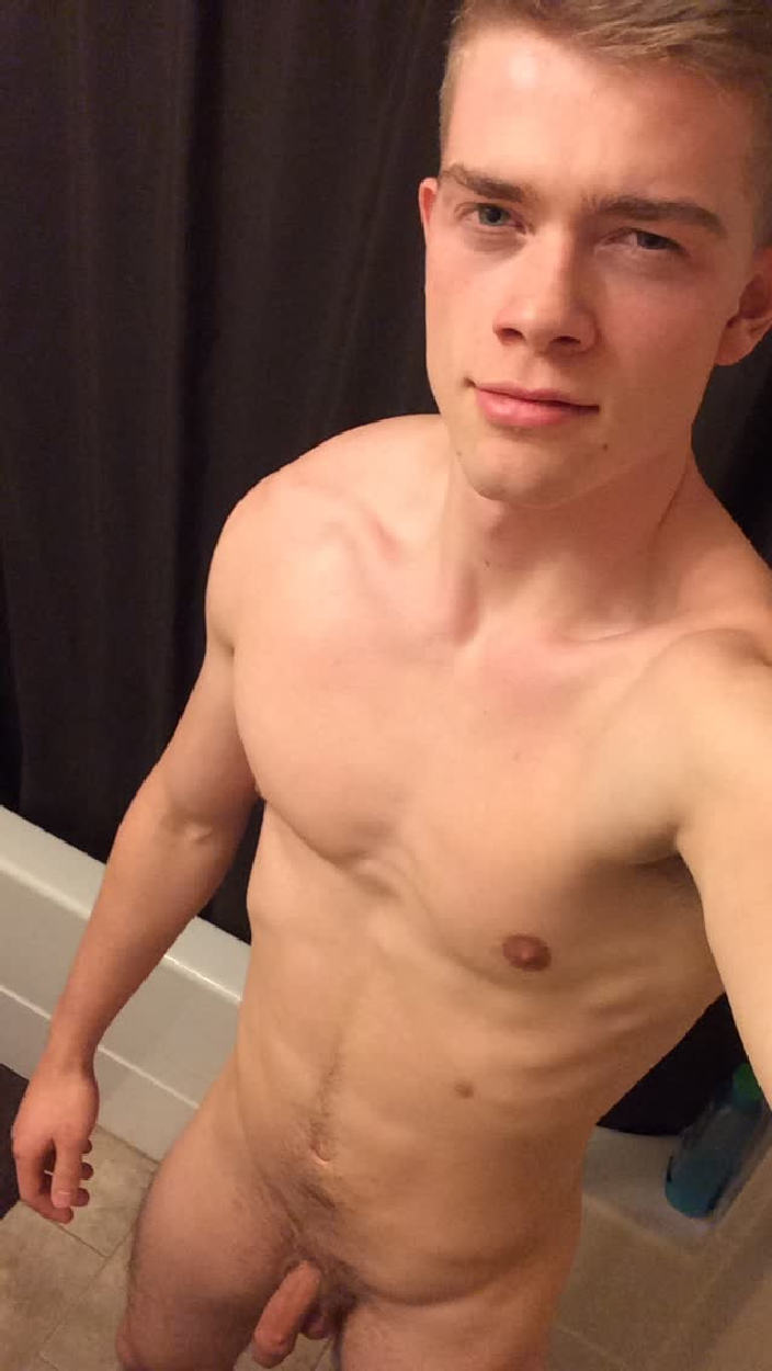 Hot nude blonde selfie